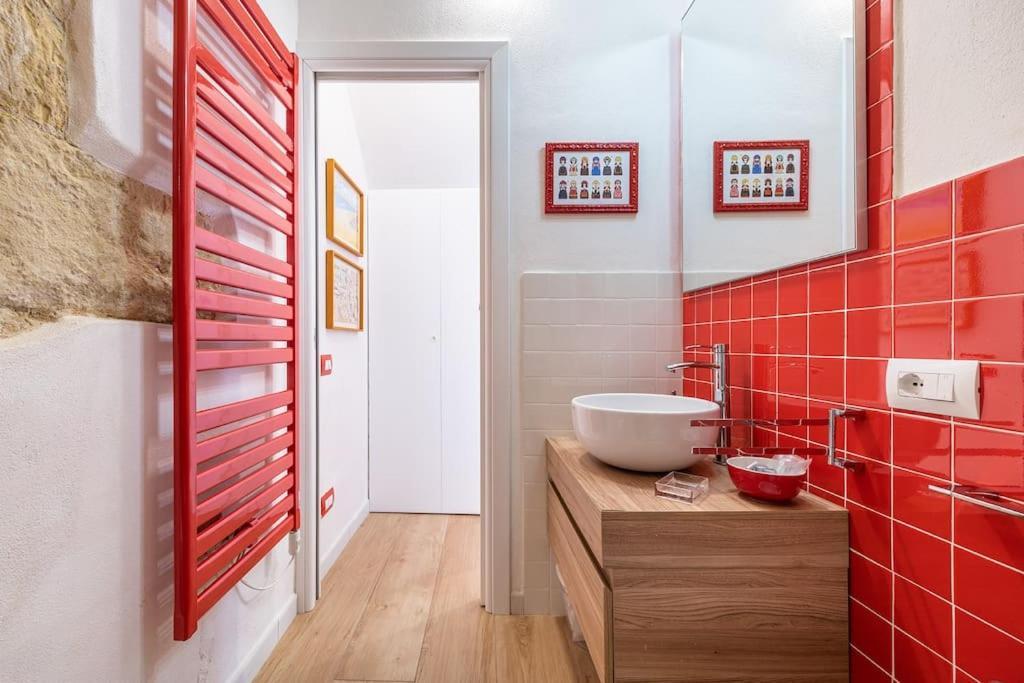 Charming House Con Doccia Sensoriale E Cortile Interno - Centro Storico Leilighet Cagliari Eksteriør bilde