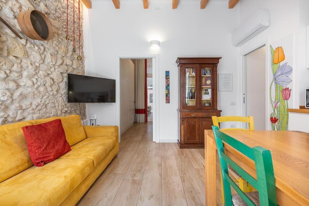Charming House Con Doccia Sensoriale E Cortile Interno - Centro Storico Leilighet Cagliari Eksteriør bilde